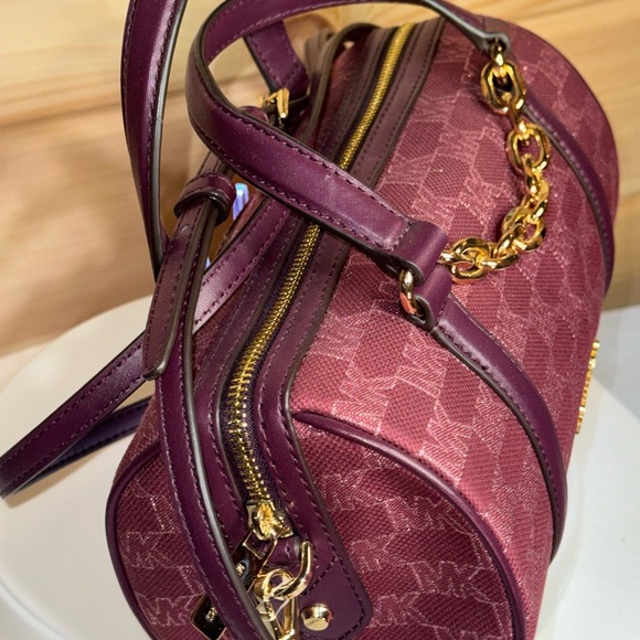 Michael Kors Zooey Medium Barrel Messenger Bag Mulberry Jacquard - Picture 6 of 16